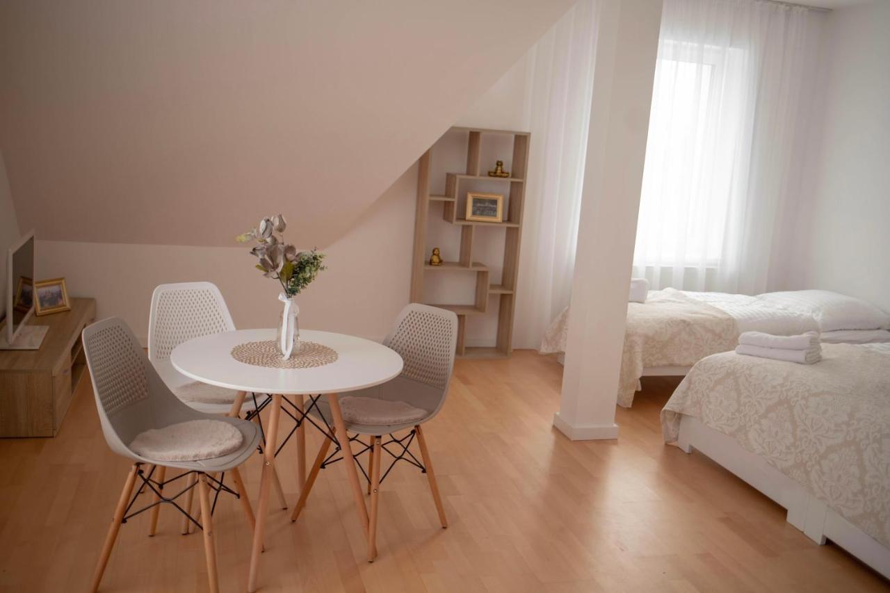 Apartamento Rezidence Kbely - Free Parking