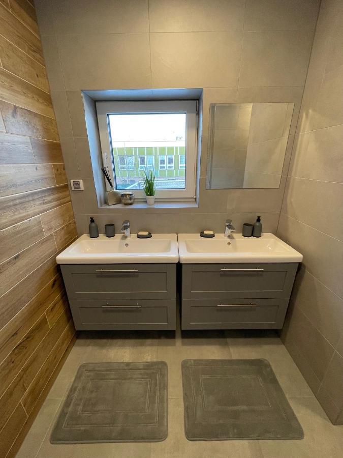 Rezidence Kbely - Free Parking Apartamento